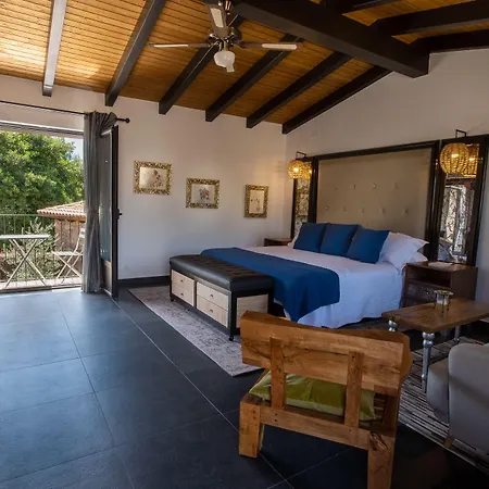 Aqua Et Oleum Hotel 4*