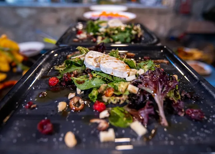 Отель Aqua Et Oleum Villamiel